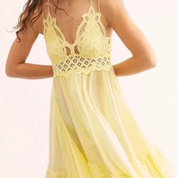 Free People Dresses & Skirts - Yellow lace free people dress